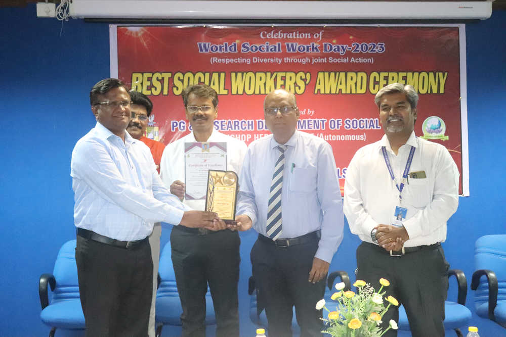 Fr. Casimir receives ‘Best Social Worker Award’